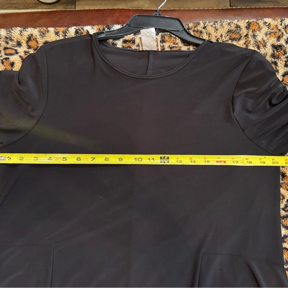 Elegant Black Women's Tunic Top - Picture 5 of 5